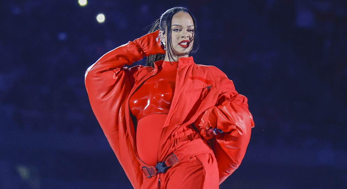 rihanna-1200.jpg