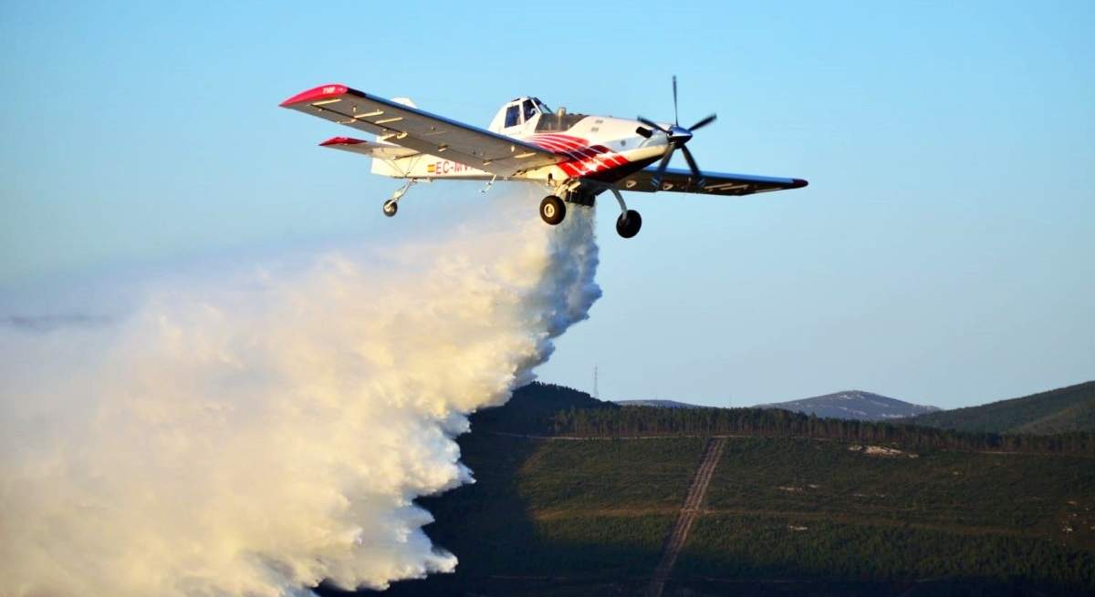 thumbnail_Avion-de-Plysa.jpg