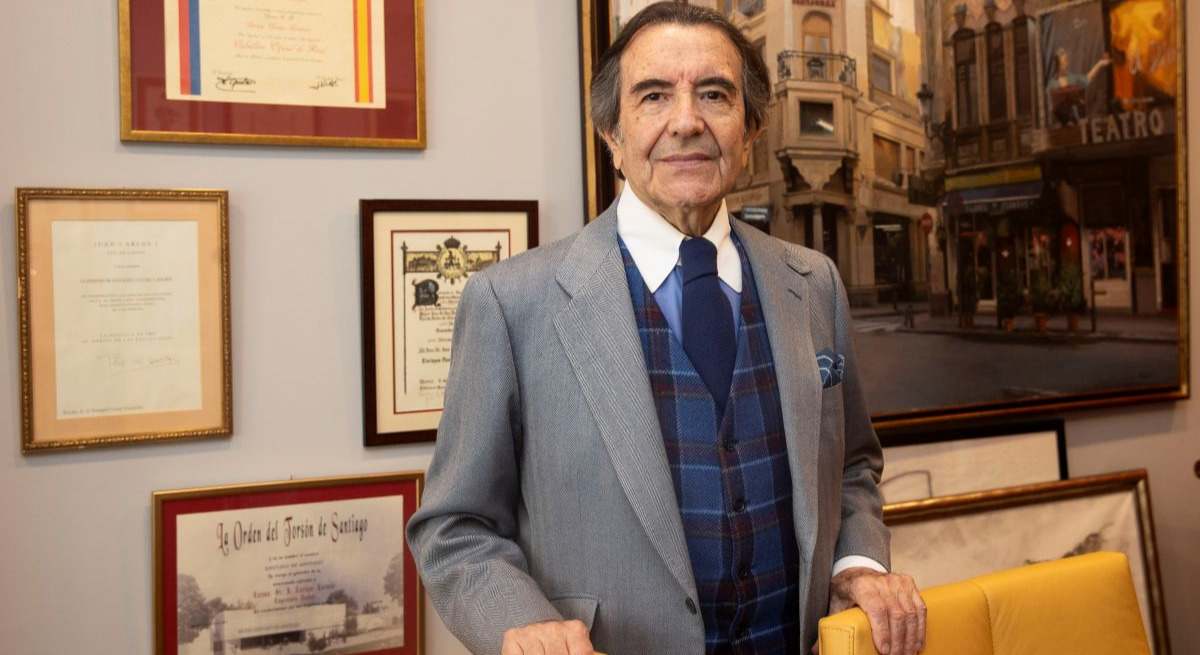 Enrique Cornejo, empresario teatral