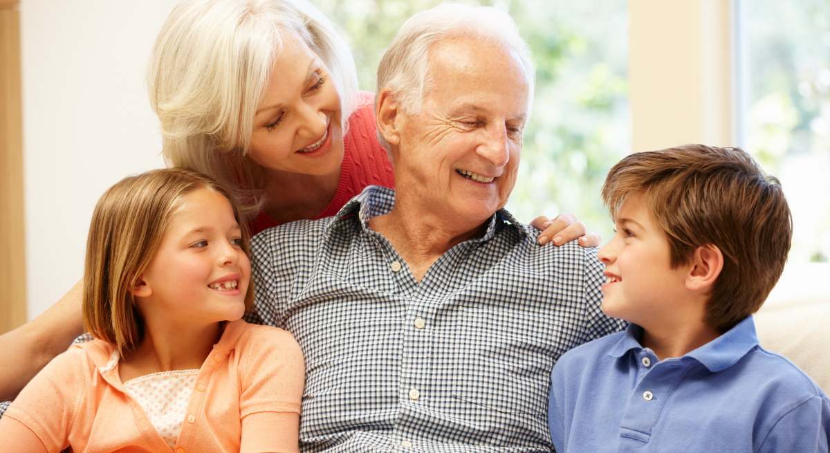gente-100-anos-trucos-vida-larga-feliz-dreamstime.jpg