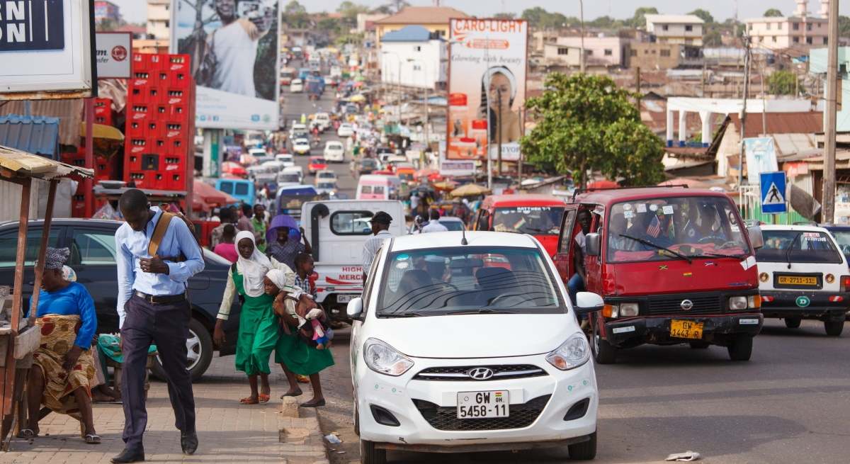 calle-accra-ghana-dreamstime.jpg