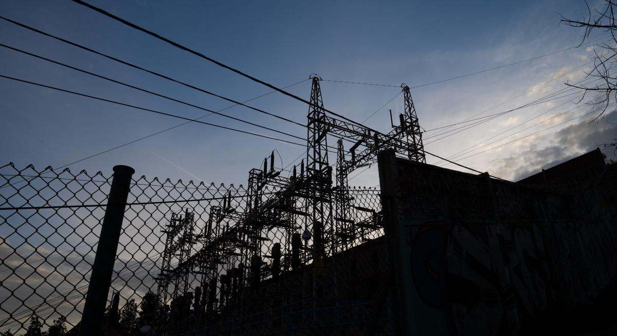 EuropaPress_4896586_tendido_electrico_31_diciembre_2022_barcelona_cataluna_espana_precio_luz-1-1.jpg