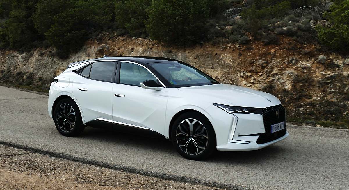 DS4 Hybrid