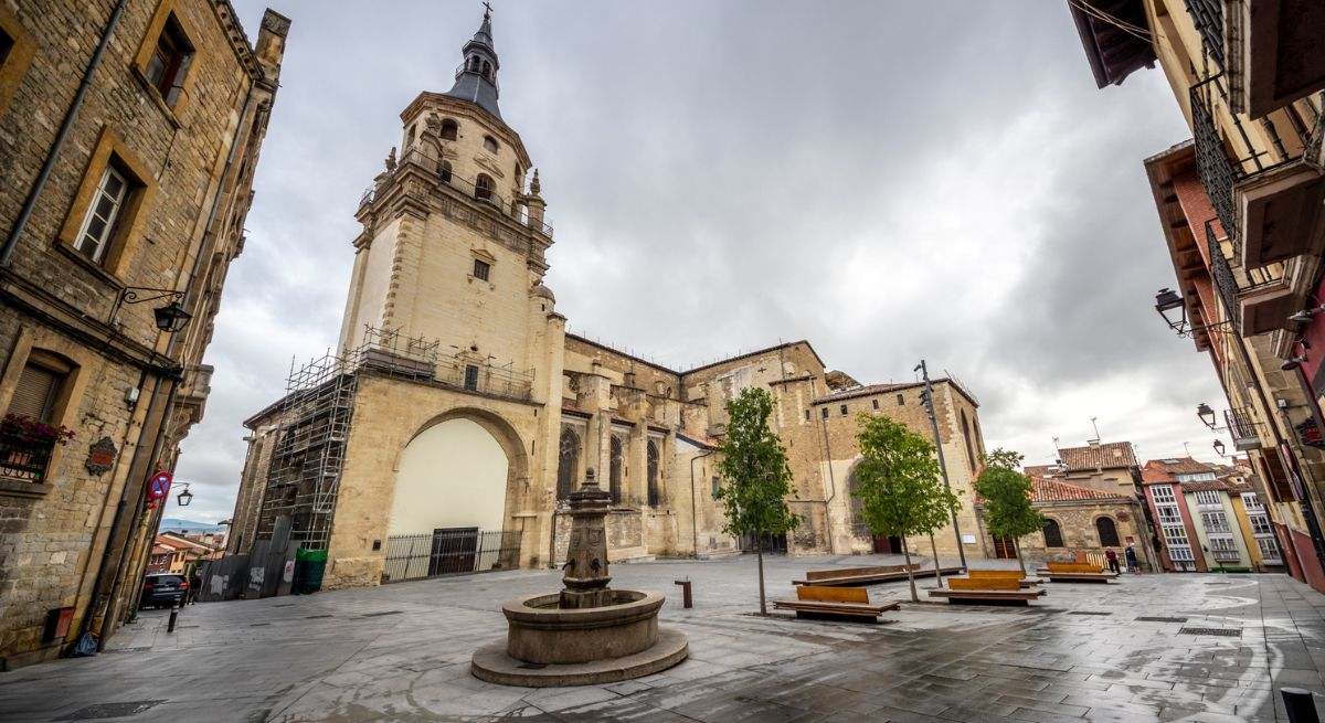 La catedral de Vitoria-Gasteiz de estilo gótico
