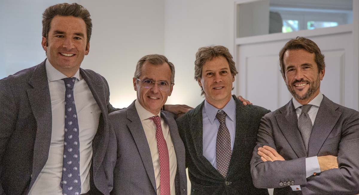 De izda. a dcha.: Juan Cervera, Pedro Echanove, Daniel Oliver Bultó y José Manuel Lozano.