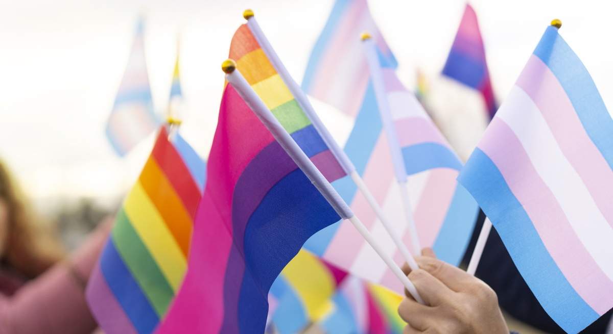 banderas-orgullo-gay-lgtbi-istock-1200x655.jpg