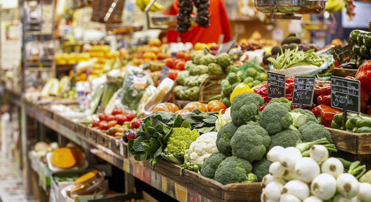 mercado-puesto-verduras-efe.jpg