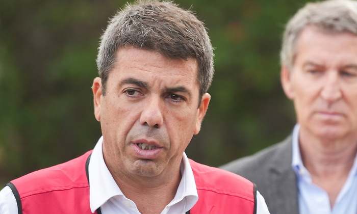 Carlos Mazón se sostiene en su familia: los apoyos del presidente  valenciano en medio de la tragedia por la DANA