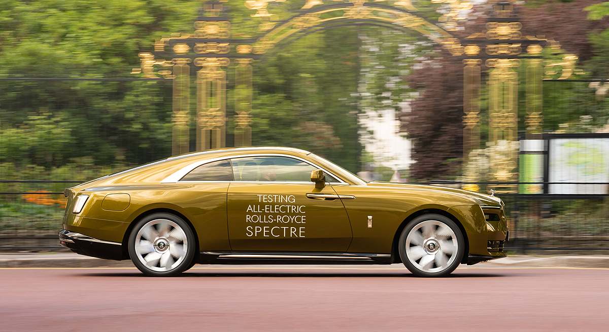 Rolls Royce Spectre 2024