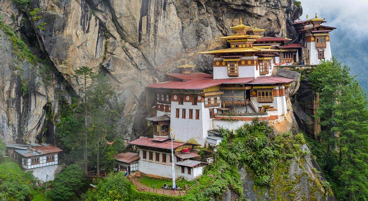 HOTELES-1--Monasterio-Taktsang--Amankora-Bumthang-Butan.jpg