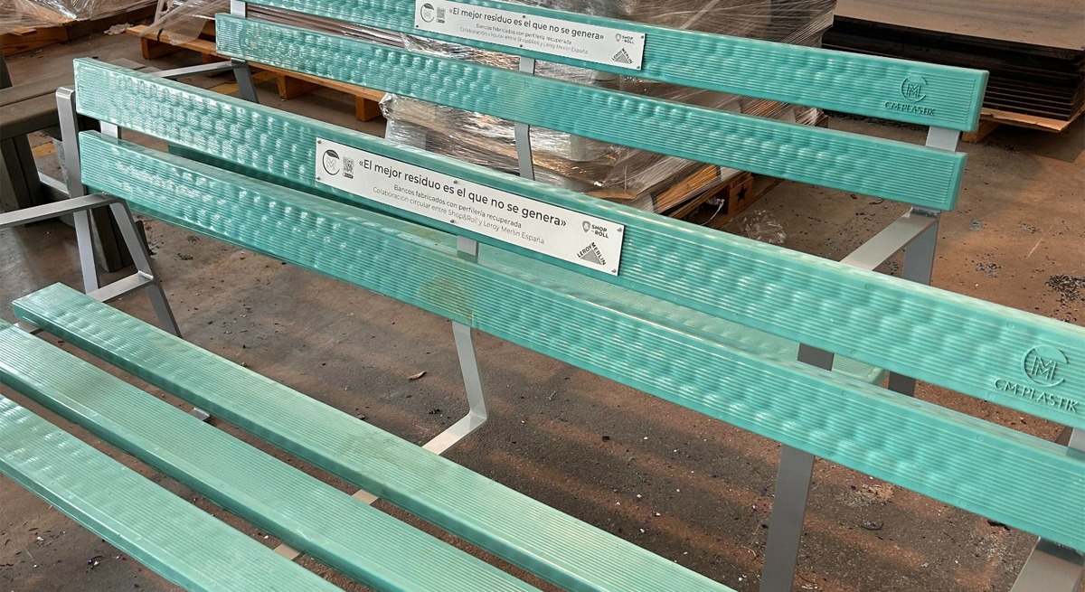 banco hecho con materiales sostenibles leroy merlin
