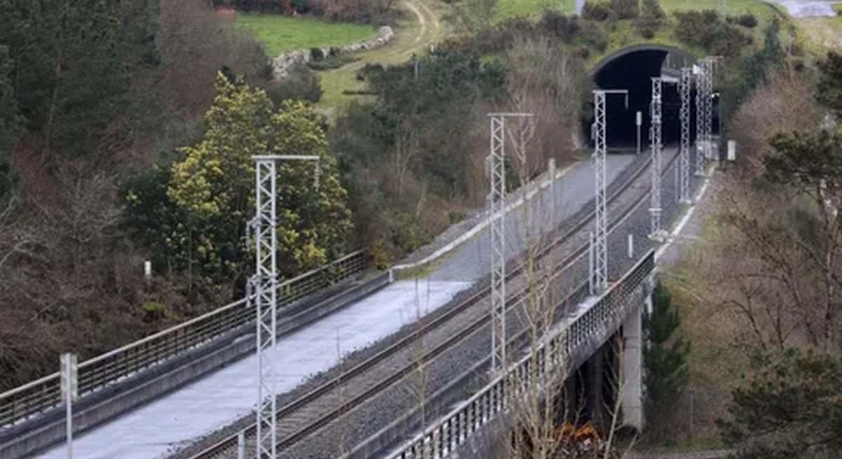 Línea Monforte Lugo