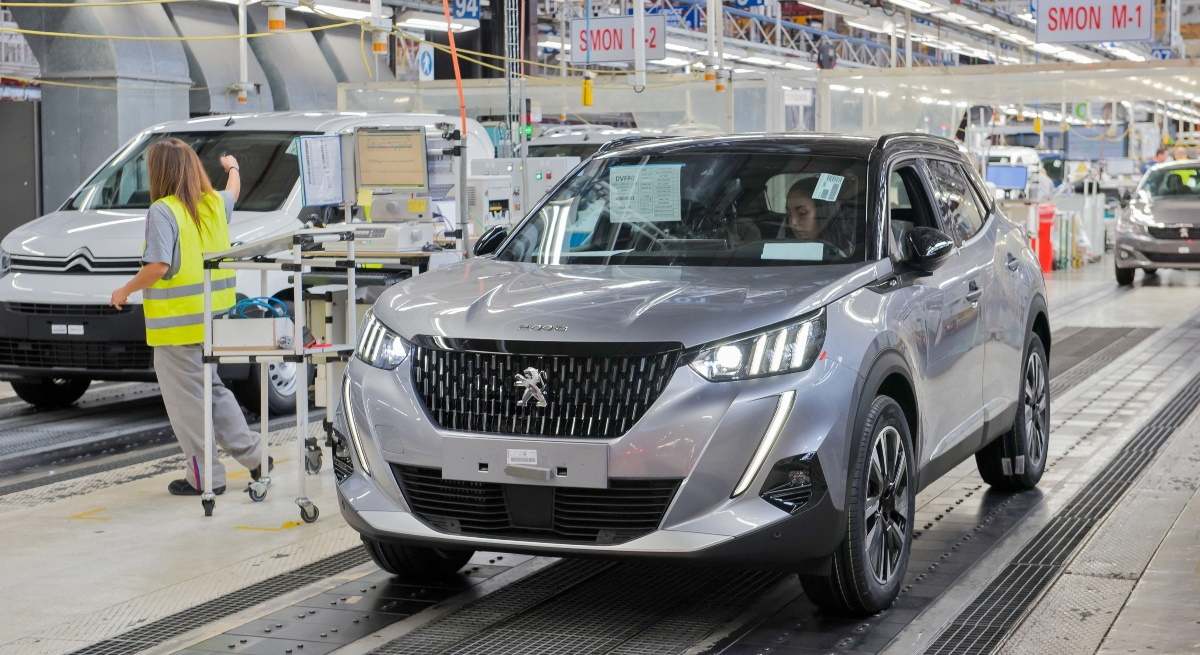 Stellantis-fabrica-coches-europapress-ep.jpg