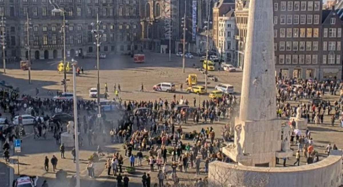 Apuñalamiento múltiple en la popular plaza Dam de Ámsterdam.