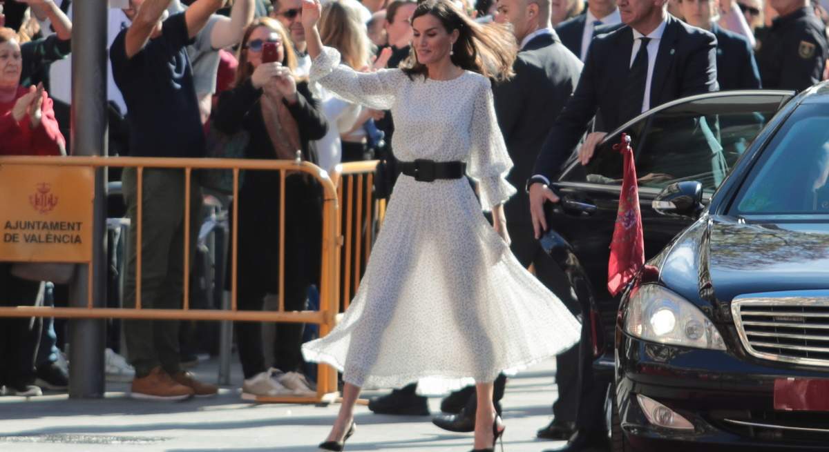 letizia-valencia-look-blanco-1200-2.jpg