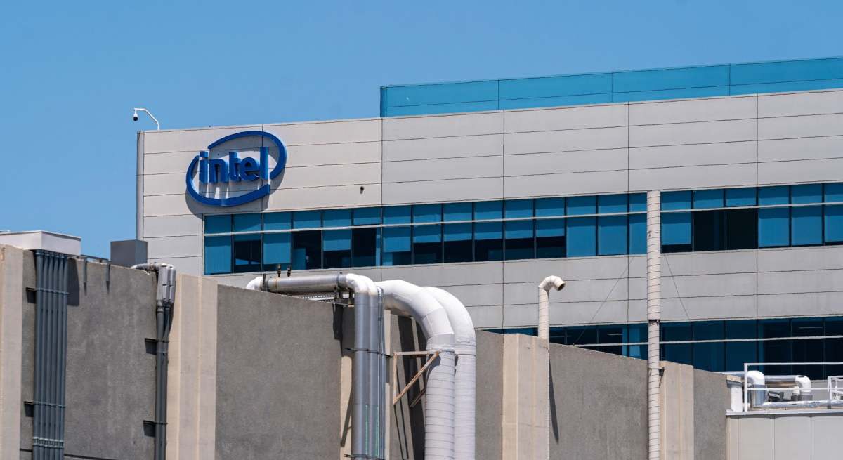 intel-sede-california-bloomberg.jpg