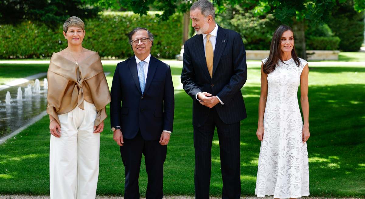 letizia-vestido-blanco-visita-colombia-1200-3.jpg
