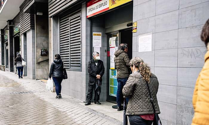 cola-paro-oficina-sepe-europa-press.jpg