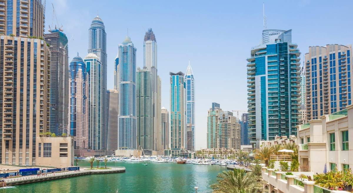 dubai-eau-emiratos-arabes-unidos-alamy.jpg