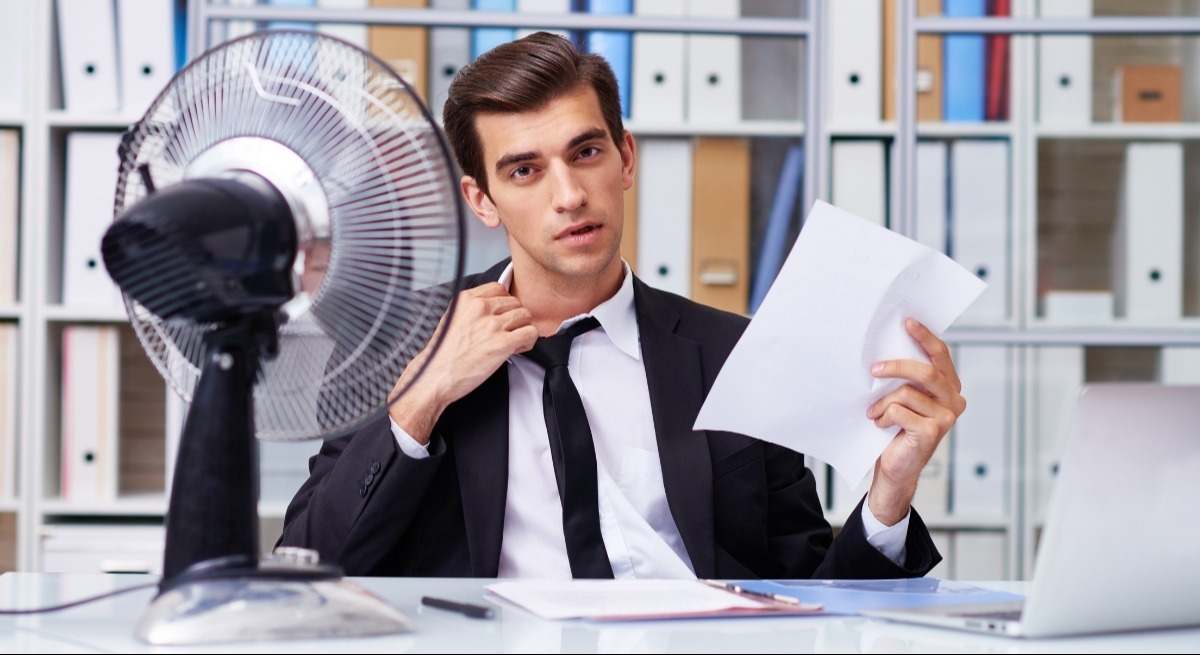 calor-en-la-oficina
