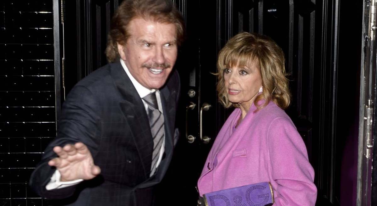 María Teresa Campos y Bigote Arrocet 
