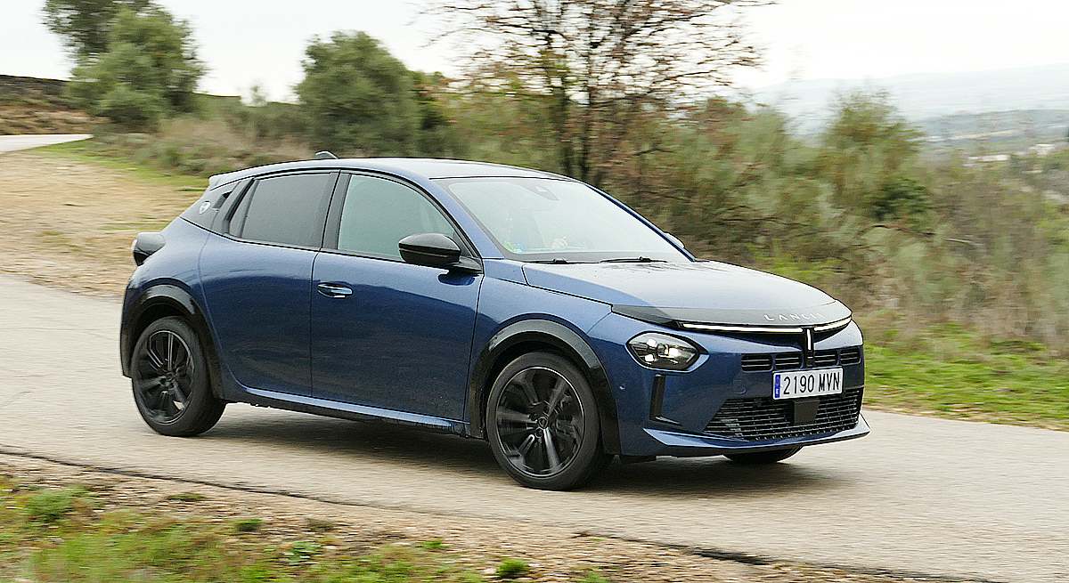 Lancia Ypsilon 2025