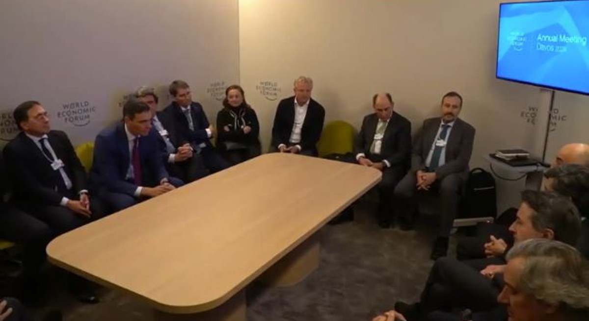 Sánchez se reúne con los empresarios en Davos