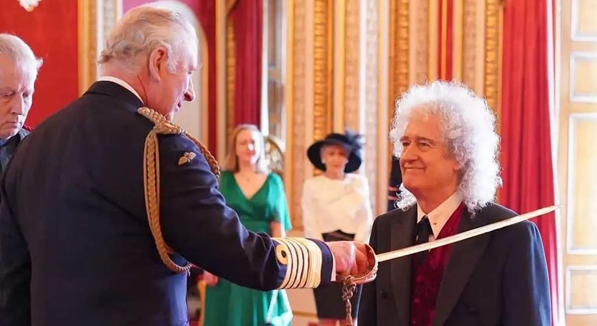 brian-may-carlos-iii-1200.jpg