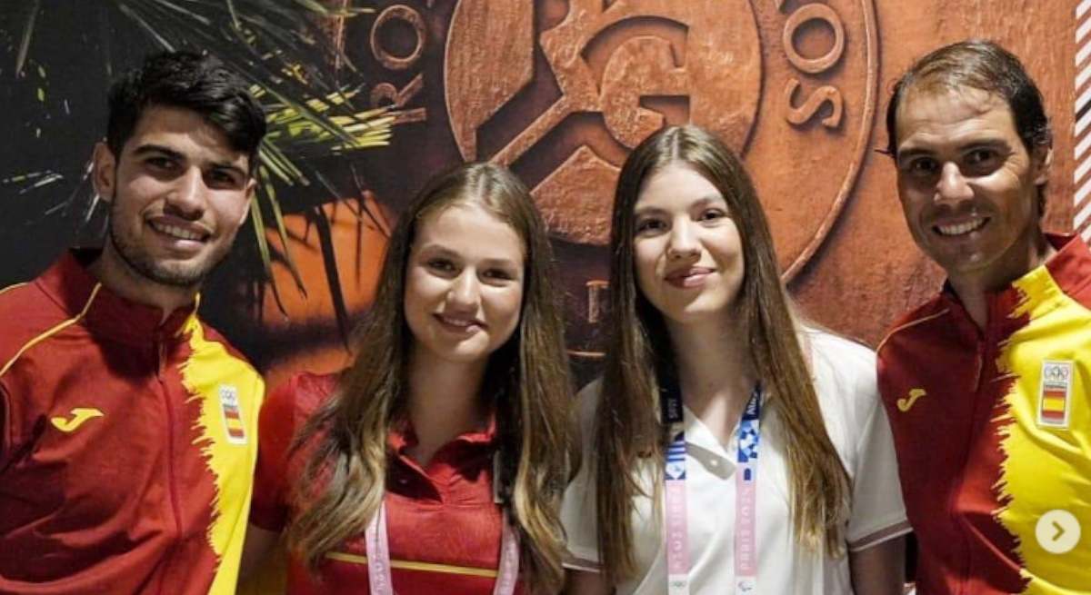 La felicitación de la princesa Leonor y la infanta Sofía a Nadal y Alcaraz tras su victoria en París: risas, complicidad y nada de protocolo