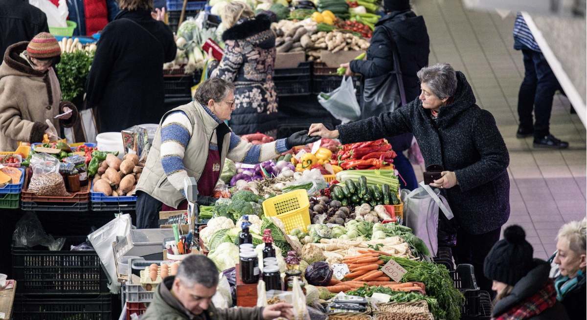 mercado-budapest-alimentos-frescos-inflacion-hungria-bloomberg-1200x655.jpg