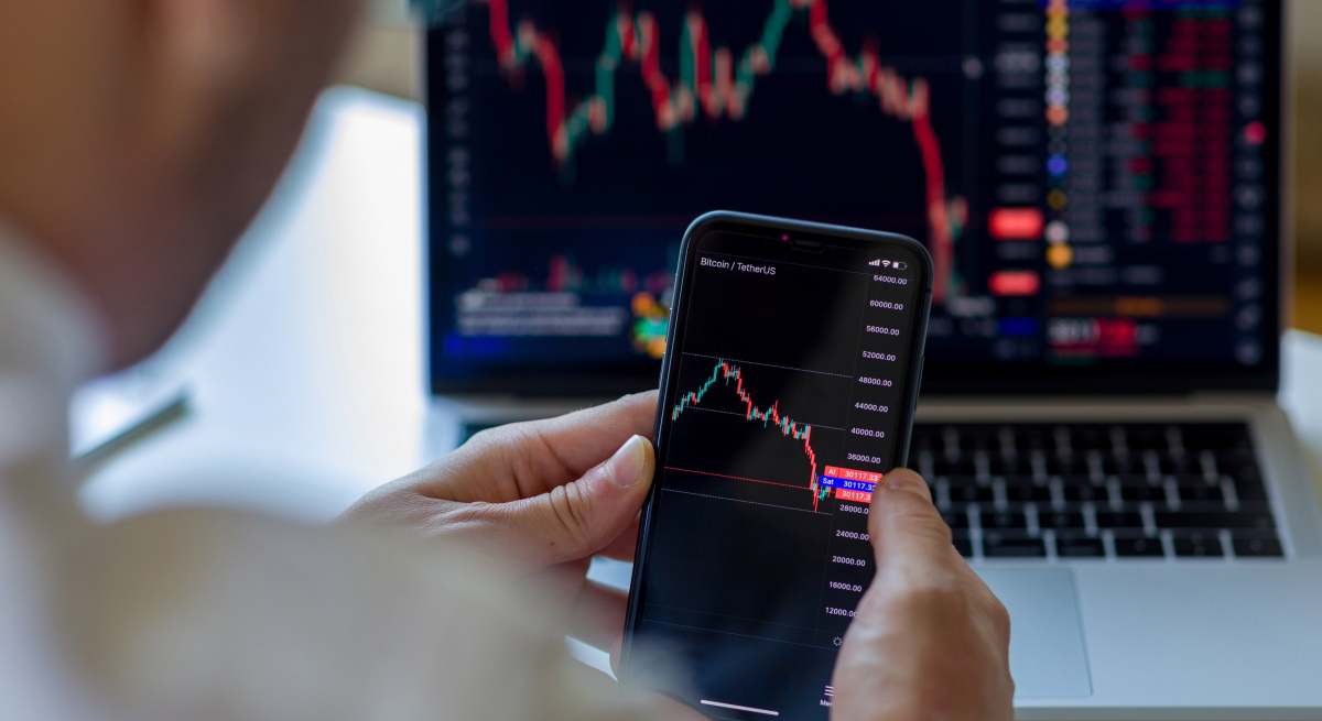 bolsa-pantallas-iStock.jpg