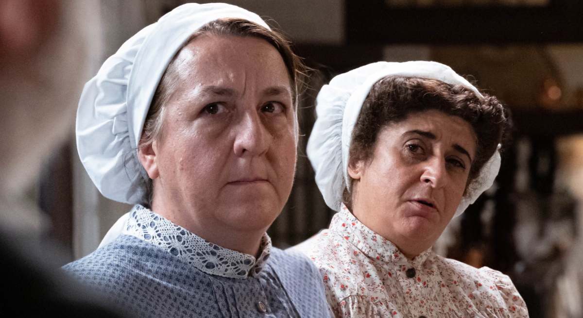 Carmen Flores y Teresa Quintero son Simona y Candela en la serie La Promesa de TVE