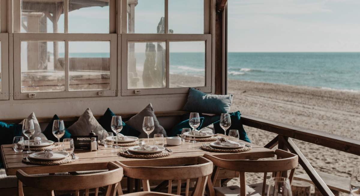 la-plage-casanis-1200.jpg