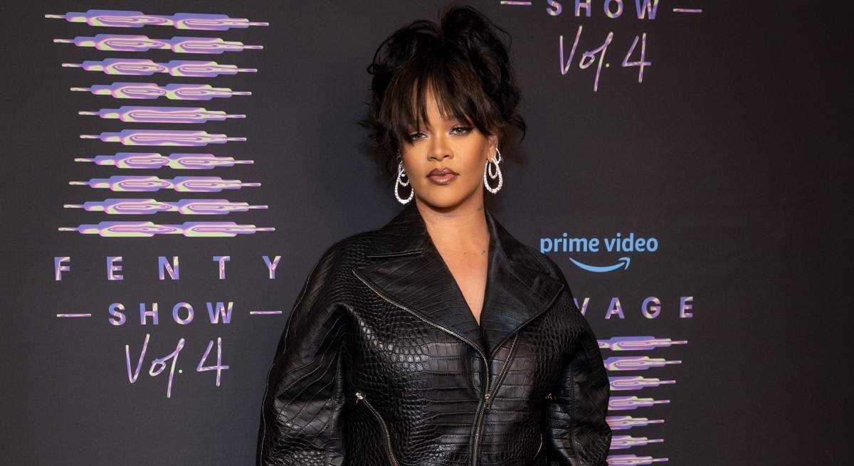 Rihanna-1.jpg