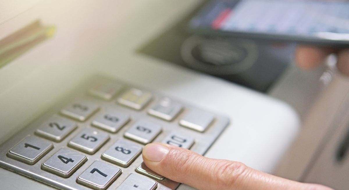 cajeros-automaticos-dreamstime.jpg