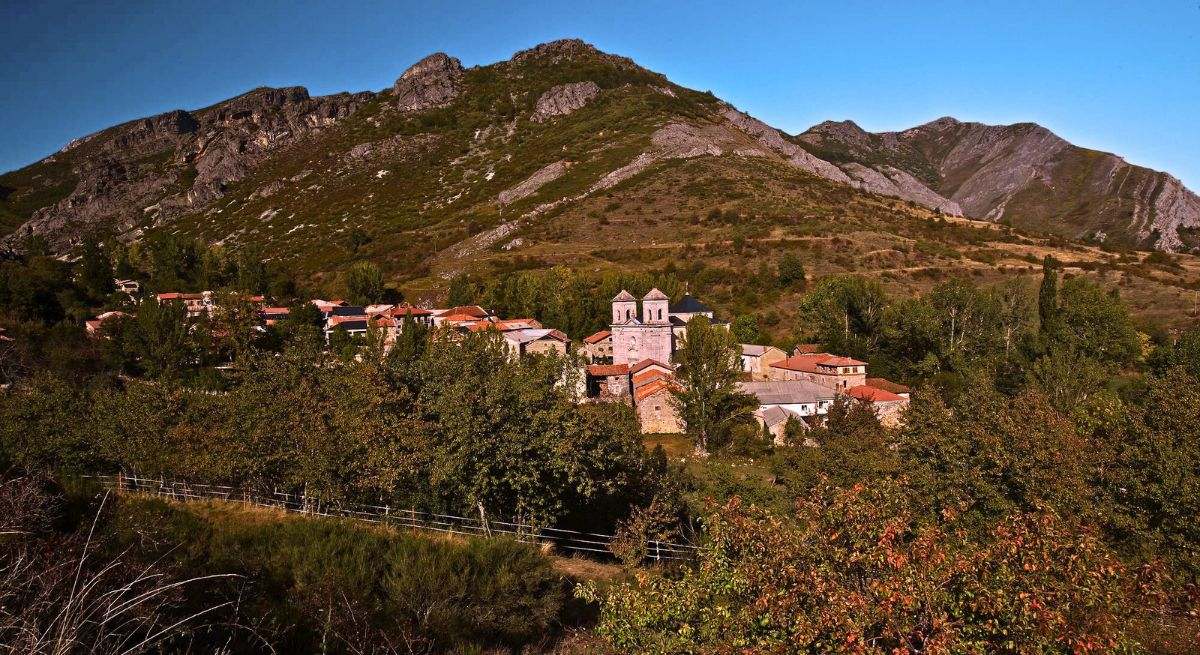 Ni Pedraza ni Puebla de Sanabria: el pueblo más bonito de Castilla y León, según la Guía Repsol
