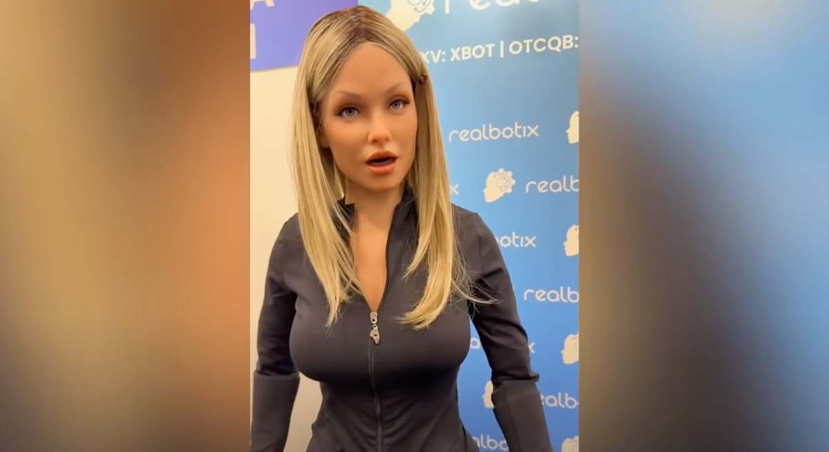 Aria la robot