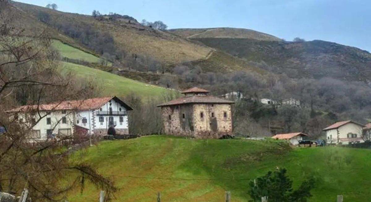 Azpilicuetagaraycosaroyarenberecolarrea