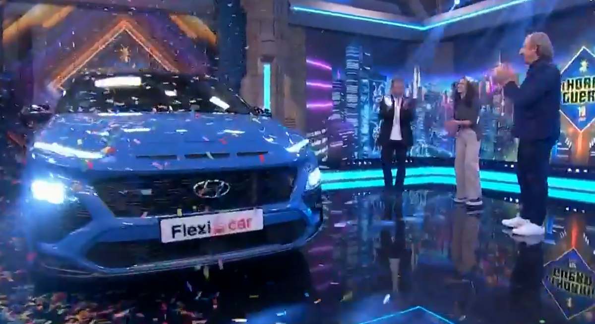 Momento en el que Julia ganó el coche de Flexicar de El Hormiguero