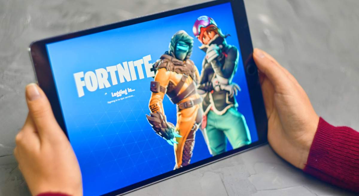 fortnite-apple.jpg