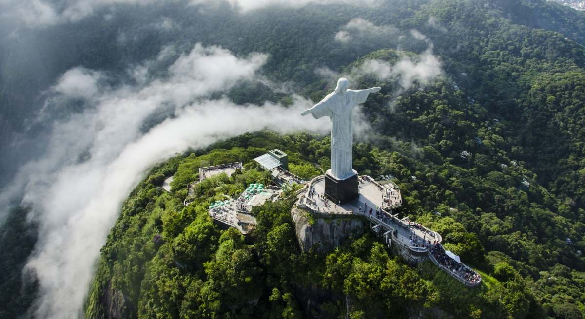 Cristo Redentor, uno de los destinos turísticos más importantes de Brasil. Fuente: Dreamstime.