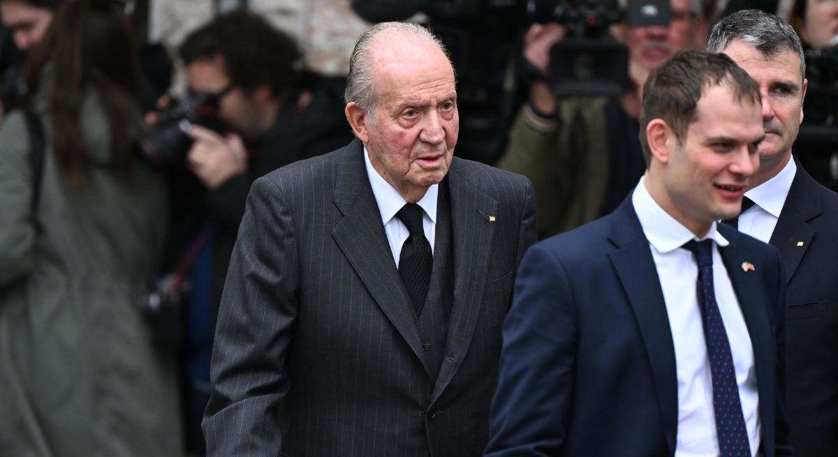 Karim-Aga-Khan-funeral-don-juan-carlos-.jpg