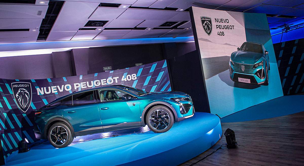 PEUGEOT-408_01.jpg