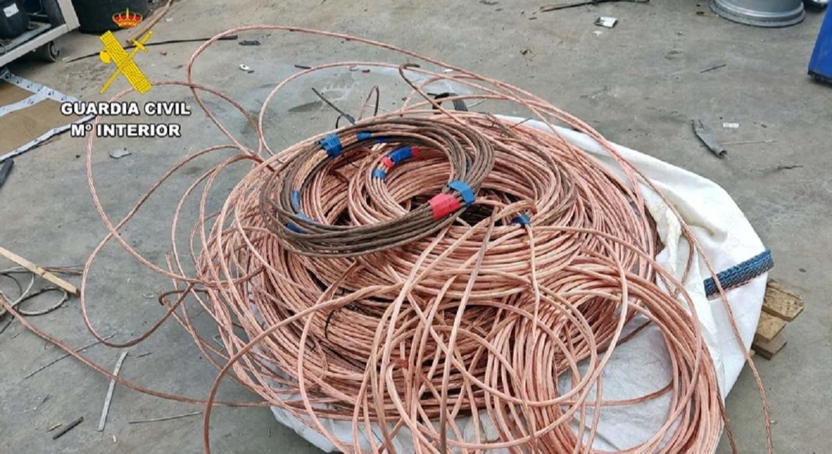 Parte del cableado intervenido