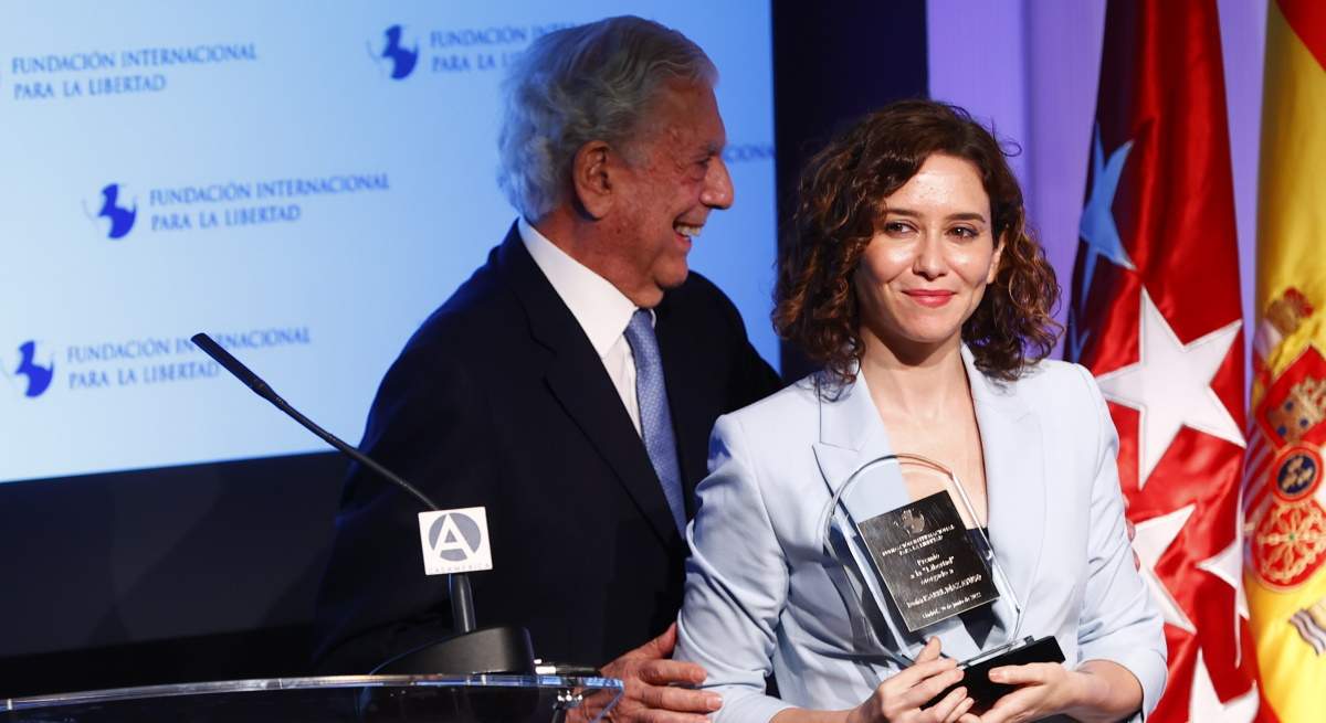 vargas-llosa-ayuso-1200.jpg