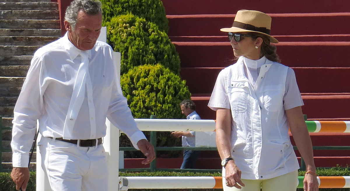 Doña Elena y Luis Astolfi  en un evento hípico en Estepona, en 2017