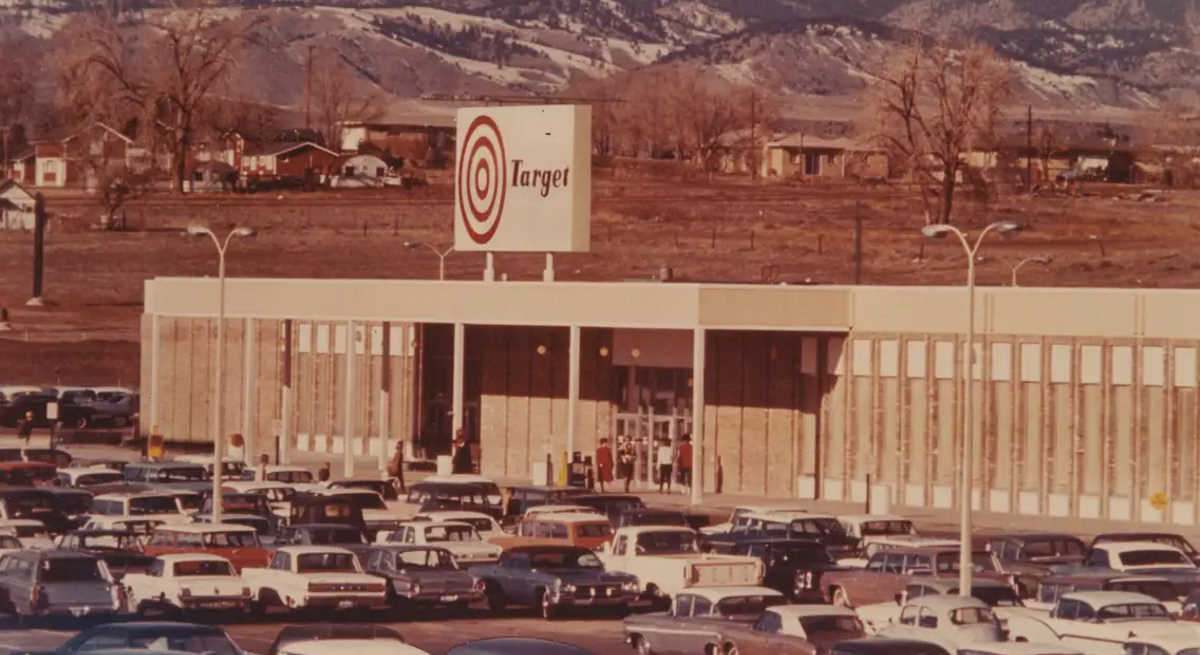 target-centro-comercial-parking-1200.jpg