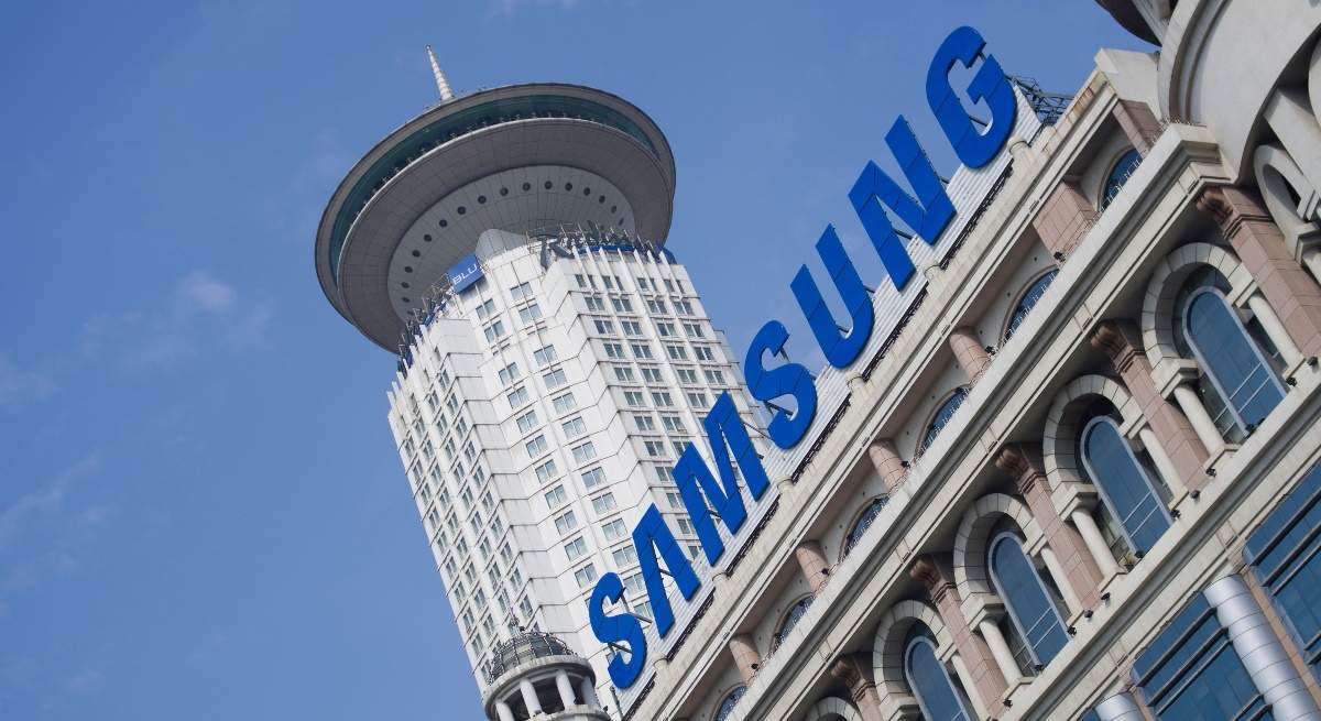 samsung-logo-alamy.jpg