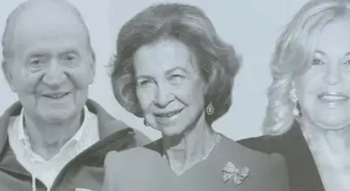 Juan Carlos I, la reina Sofía y Bárbara Rey