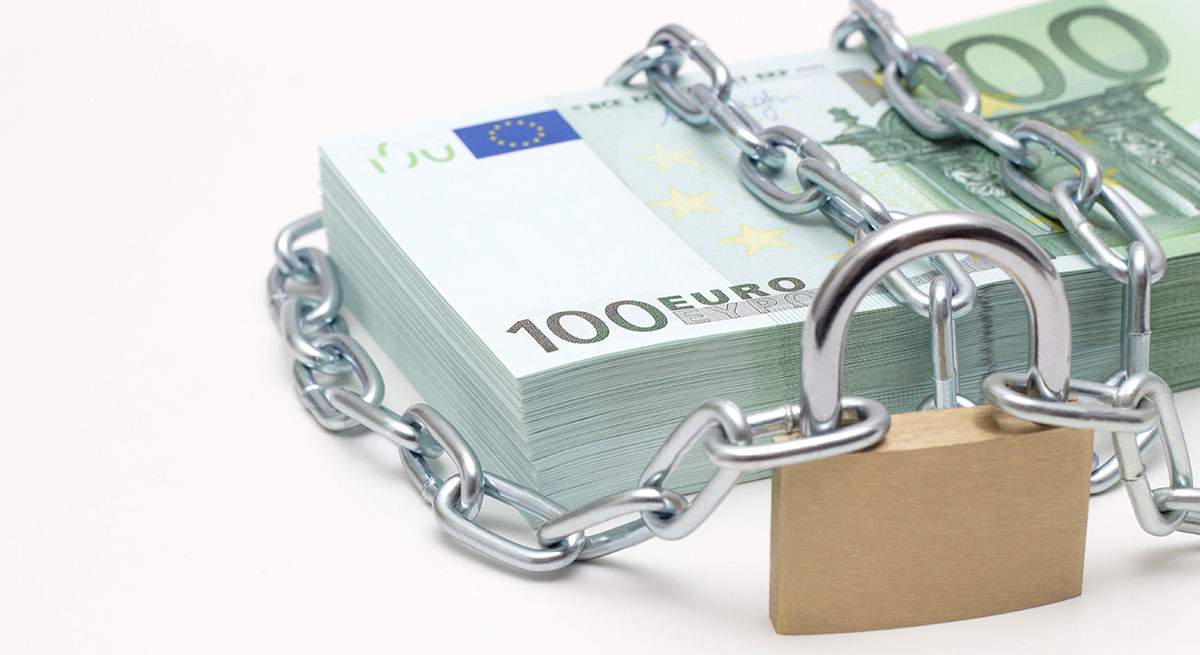dinero-encadenado-1200-istock.jpg